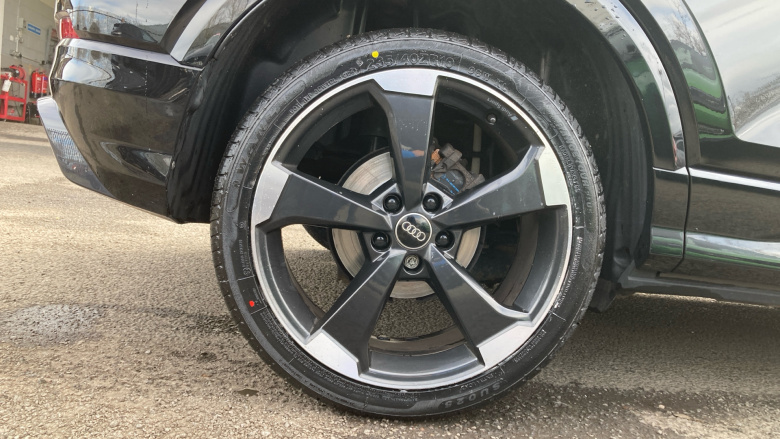 Audi Q2 35 TFSI Black Edition 5dr Petrol Estate